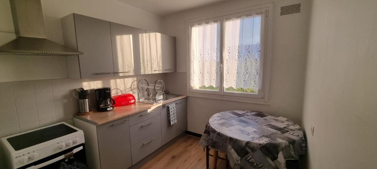 Chez Toni Apartment Troyes Bagian luar foto